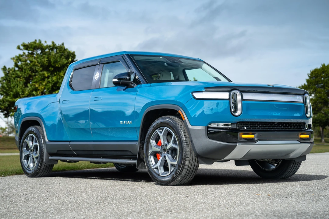 2024 Rivian R1T - Image 18 of 31