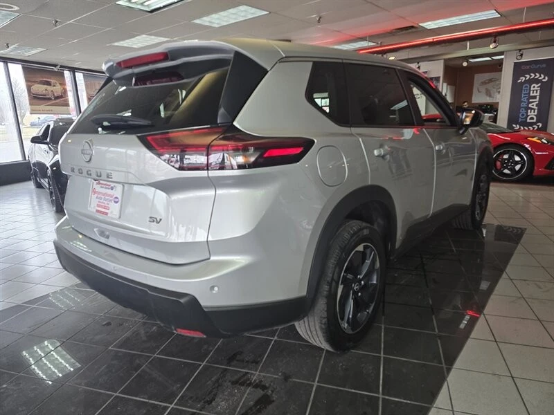 2024 Nissan Rogue - Image 4 of 4