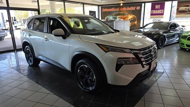2024 Nissan Rogue - Image 4 of 4