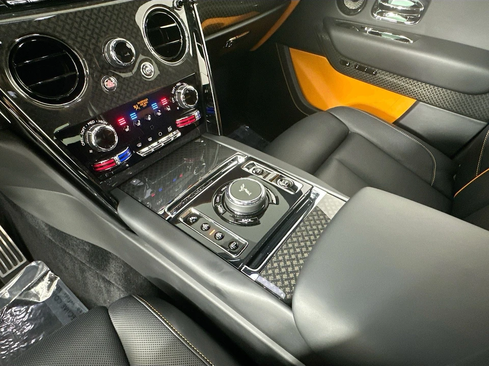 2024 Rolls-Royce Cullinan Black Badge - Image 15 of 31
