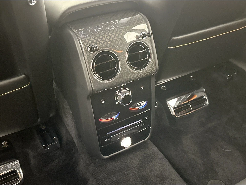 2024 Rolls-Royce Cullinan Black Badge - Image 26 of 31