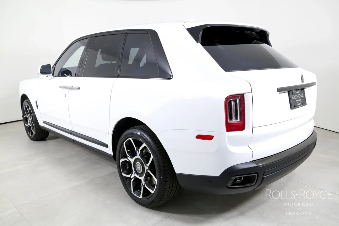 2024 Rolls-Royce Cullinan Black Badge - Image 8 of 21