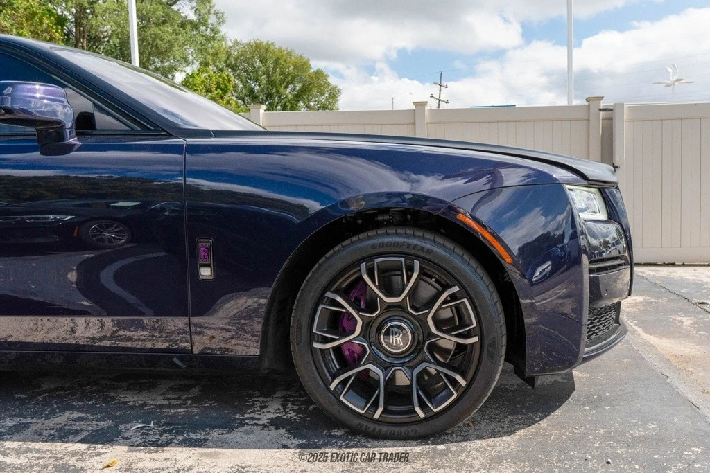 2024 Rolls-Royce Ghost Black Badge 2nd Gen - Image 11 of 12