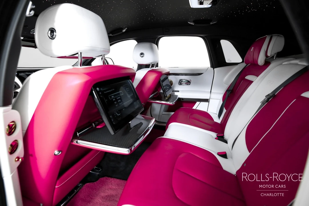 2024 Rolls-Royce Ghost Black Badge 2nd Gen - Image 19 of 21