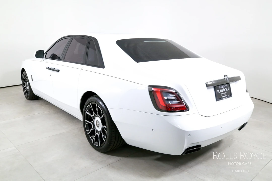 2024 Rolls-Royce Ghost Black Badge 2nd Gen - Image 8 of 12