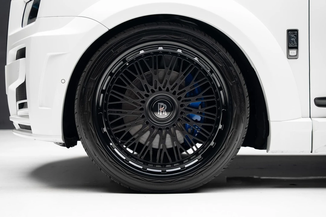 2024 Rolls-Royce Cullinan Black Badge - Image 20 of 31