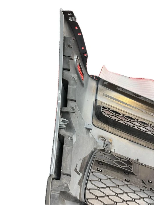 2024 Parts & Memorabilia Bodywork - Image 4 of 7