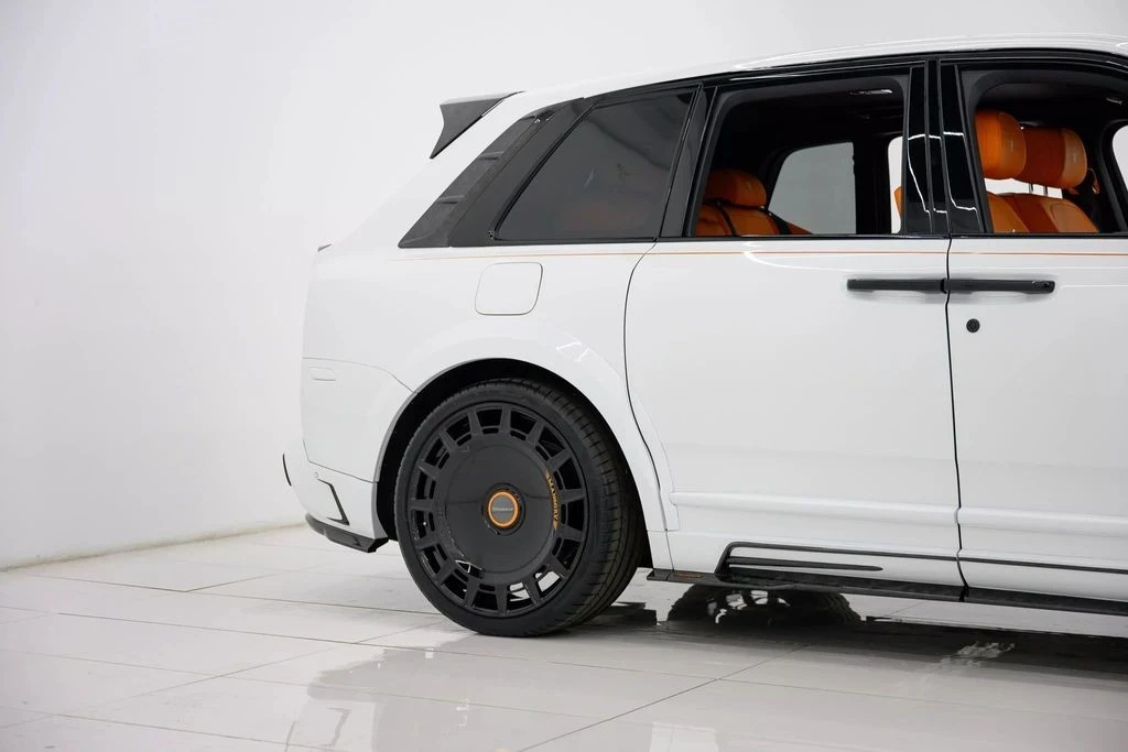 2024 Rolls-Royce Cullinan - Image 9 of 21
