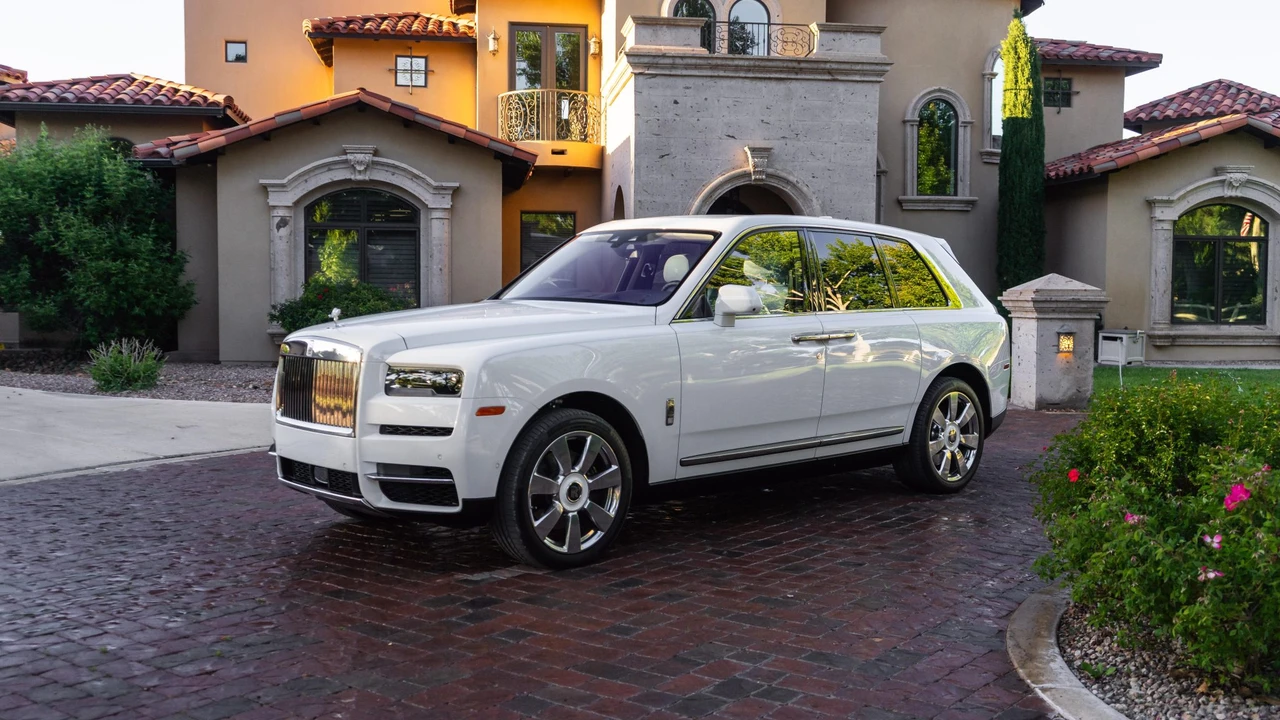 2024 Rolls-Royce Cullinan - Image 10 of 31