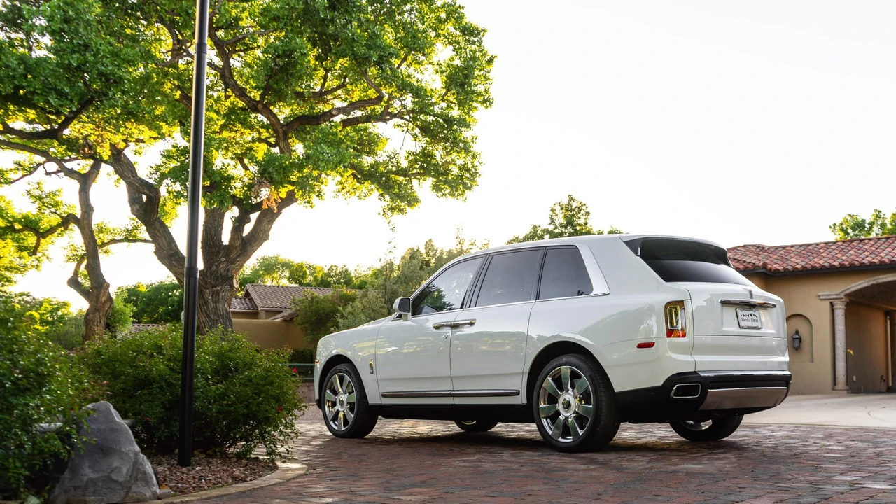 2024 Rolls-Royce Cullinan - Image 12 of 31