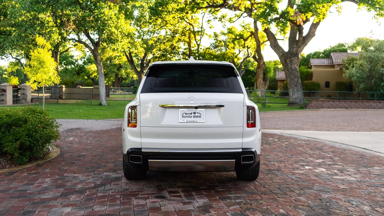 2024 Rolls-Royce Cullinan - Image 16 of 31