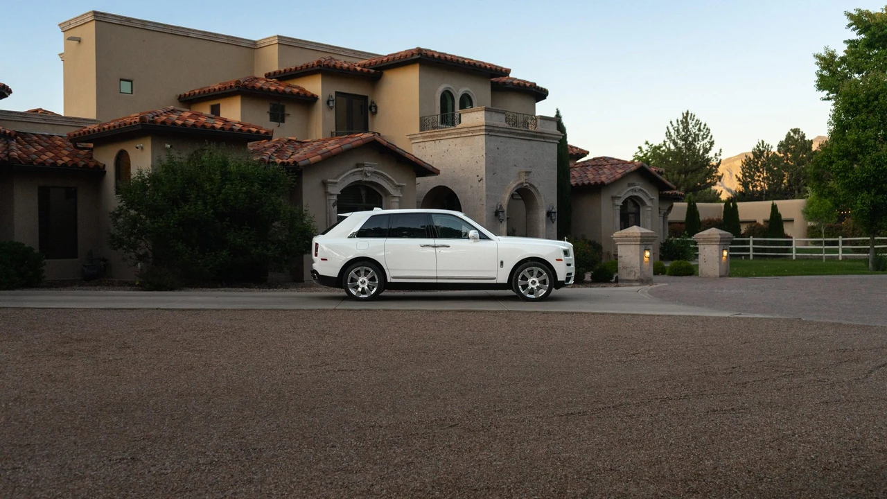 2024 Rolls-Royce Cullinan - Image 26 of 31