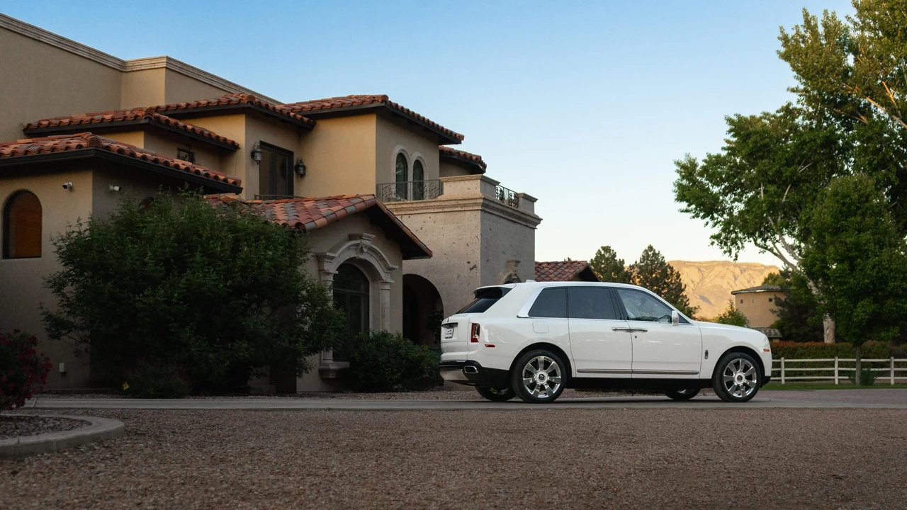 2024 Rolls-Royce Cullinan - Image 27 of 31