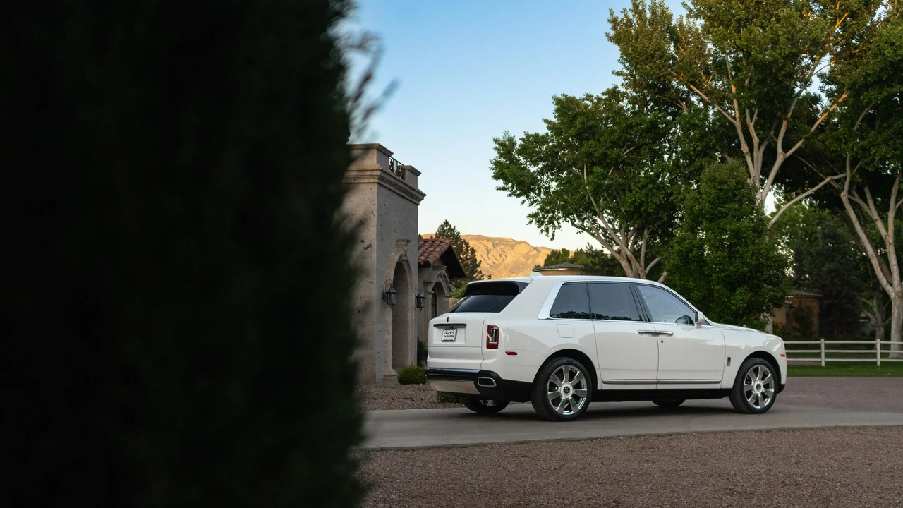 2024 Rolls-Royce Cullinan - Image 28 of 31