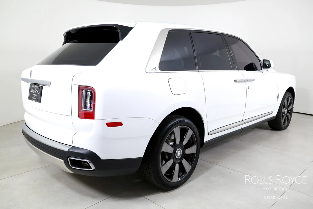 2024 Rolls-Royce Cullinan - Image 2 of 31