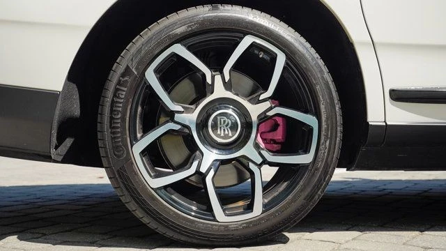 2024 Rolls-Royce Cullinan - Image 16 of 21