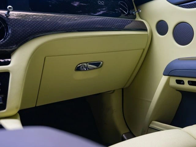 2024 Rolls-Royce Ghost Black Badge 2nd Gen - Image 26 of 31