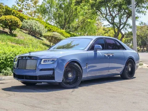 2024 Rolls-Royce Ghost Black Badge Sedan 4D