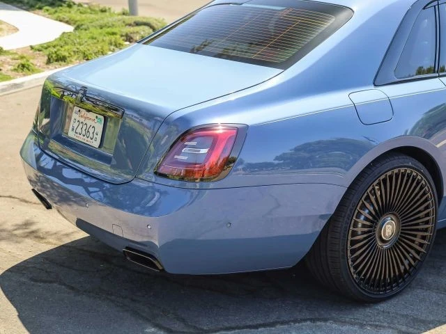 2024 Rolls-Royce Ghost Black Badge 2nd Gen - Image 14 of 31