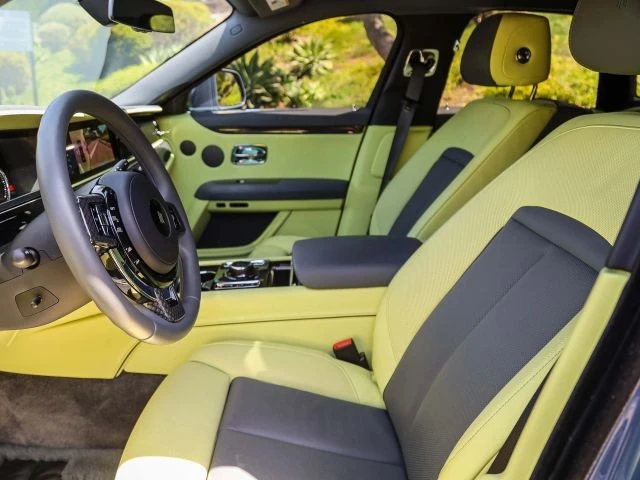 2024 Rolls-Royce Ghost Black Badge 2nd Gen - Image 21 of 31