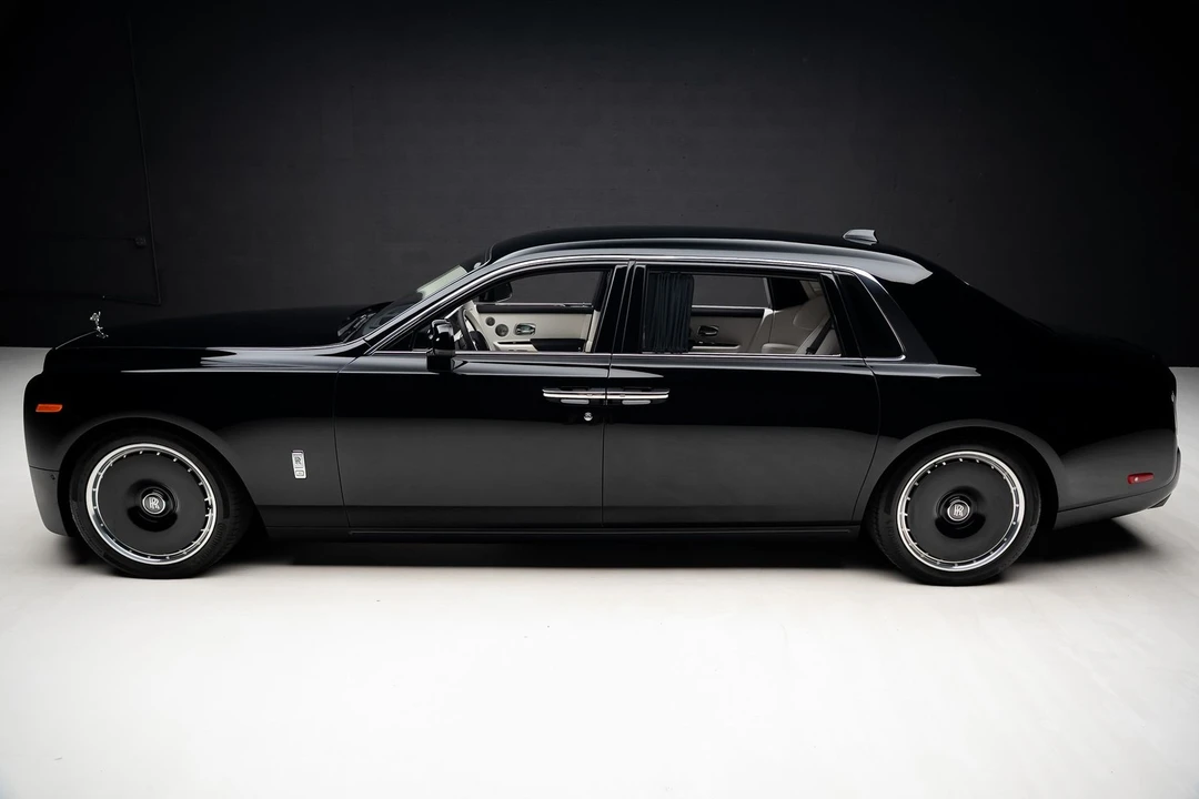 2024 Rolls-Royce Phantom VIII - Image 17 of 31