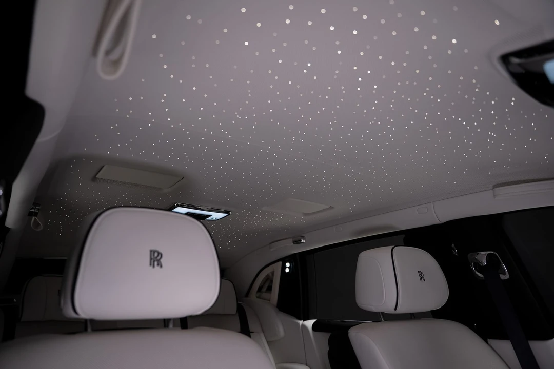 2024 Rolls-Royce Phantom VIII - Image 2 of 31