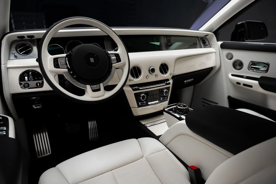 2024 Rolls-Royce Phantom VIII - Image 3 of 31