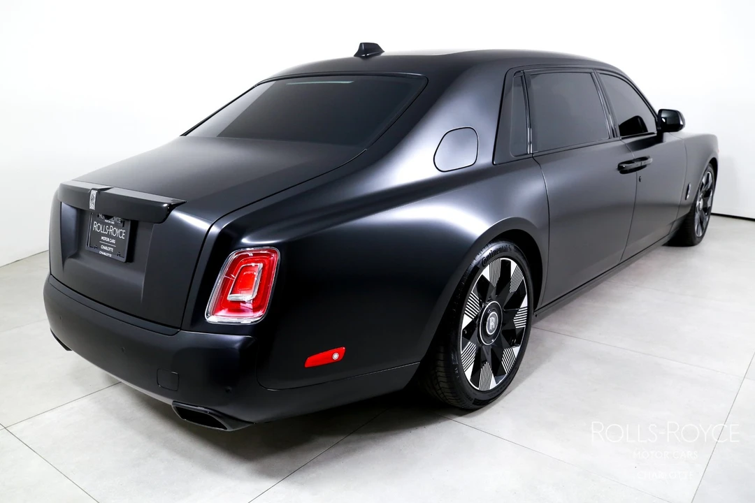 2024 Rolls-Royce Phantom VIII - Image 2 of 12