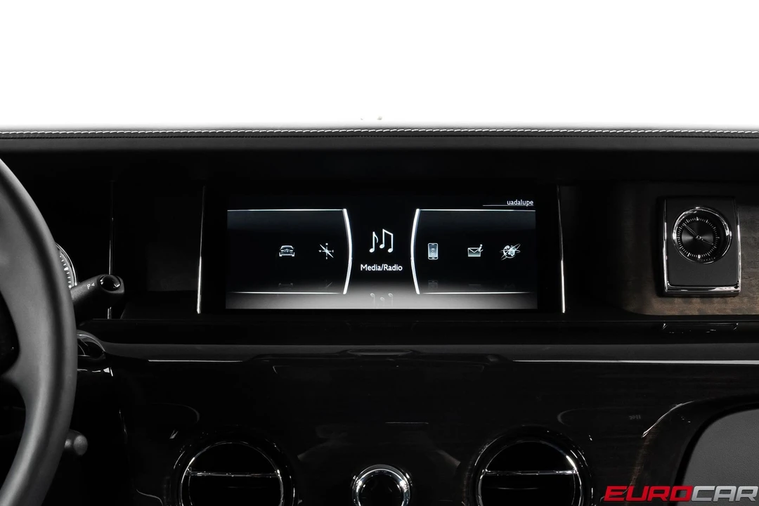 2024 Rolls-Royce Phantom VIII - Image 30 of 31