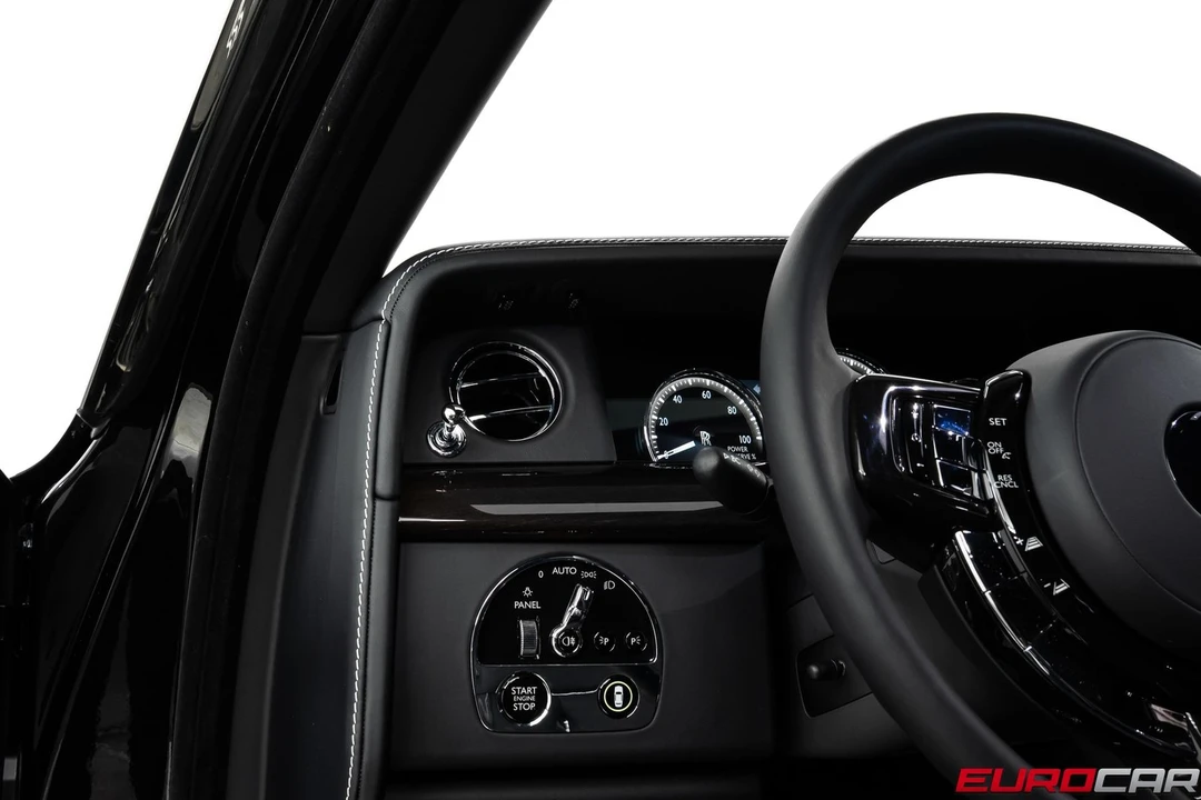 2024 Rolls-Royce Phantom VIII - Image 28 of 31