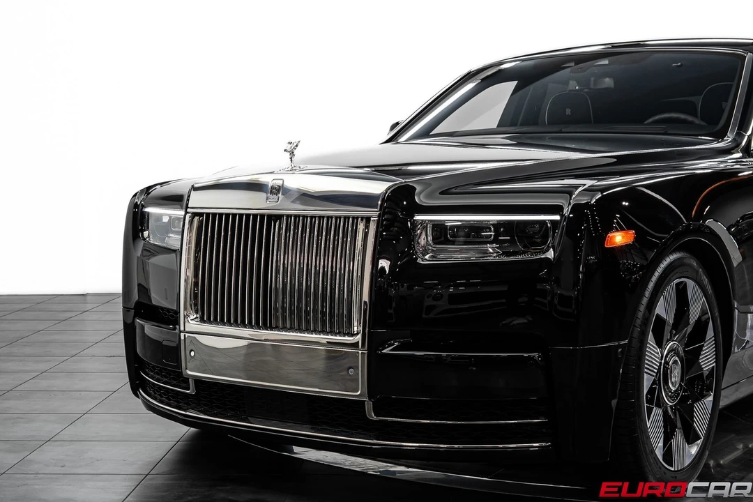 2024 Rolls-Royce Phantom VIII - Image 14 of 31