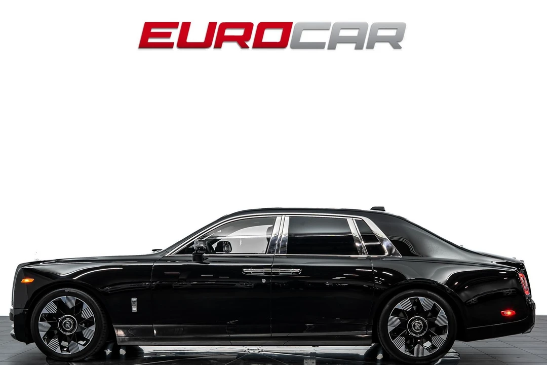 2024 Rolls-Royce Phantom VIII - Image 2 of 31