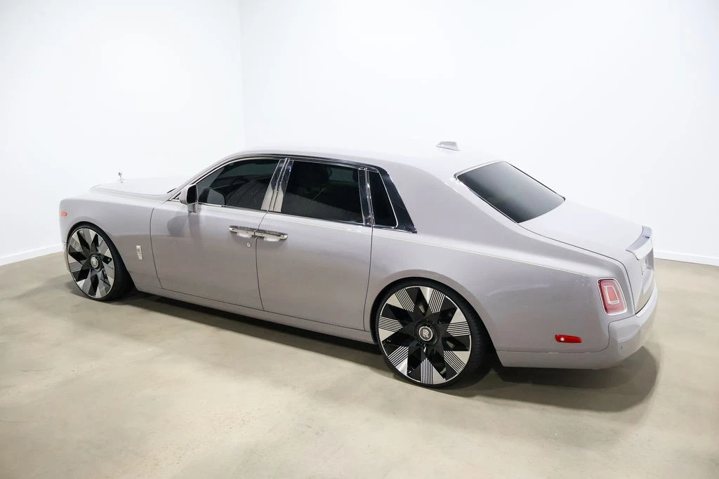 2024 Rolls-Royce Phantom VIII - Image 16 of 21