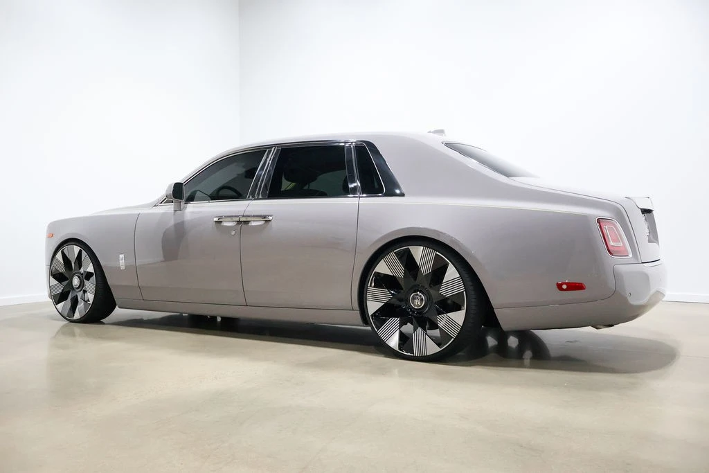 2024 Rolls-Royce Phantom VIII - Image 15 of 21