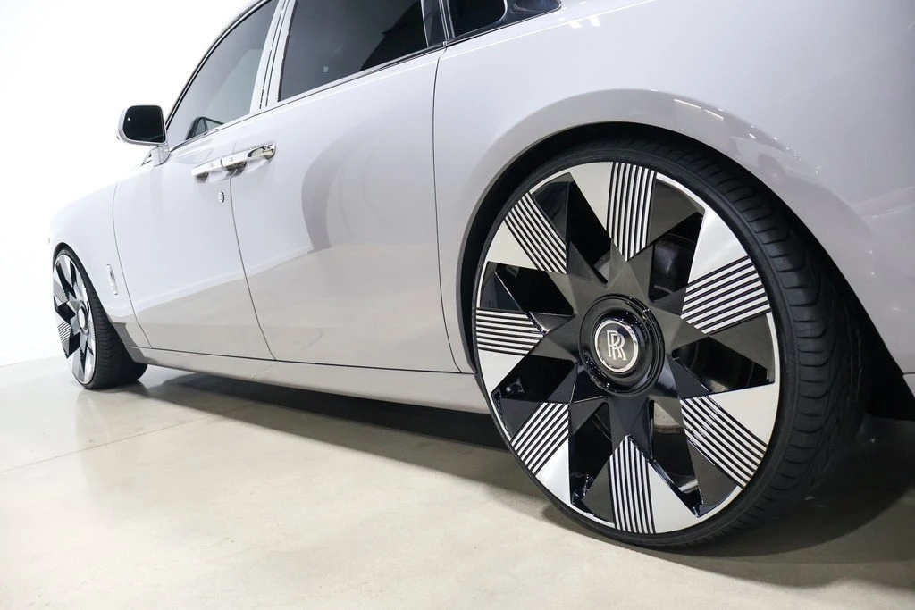2024 Rolls-Royce Phantom VIII - Image 19 of 21