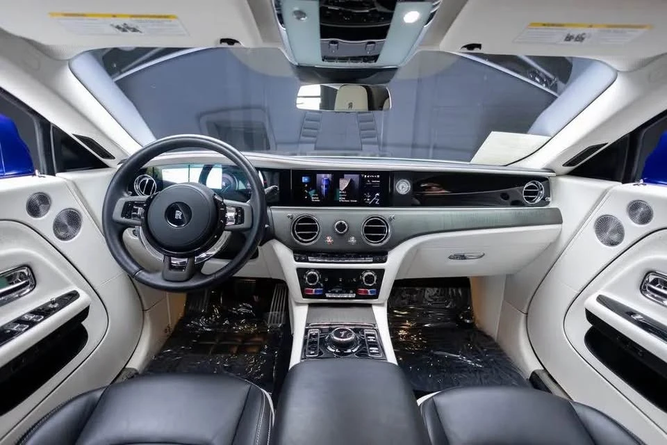 2024 Rolls-Royce Spectre - Image 17 of 17