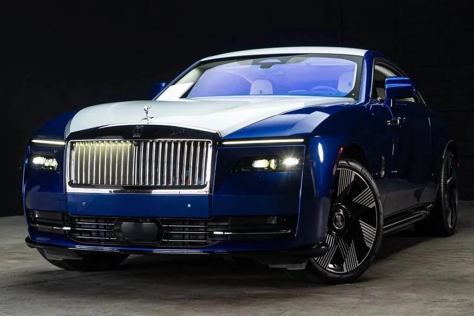 2024 Rolls-Royce Spectre - Image 2 of 17