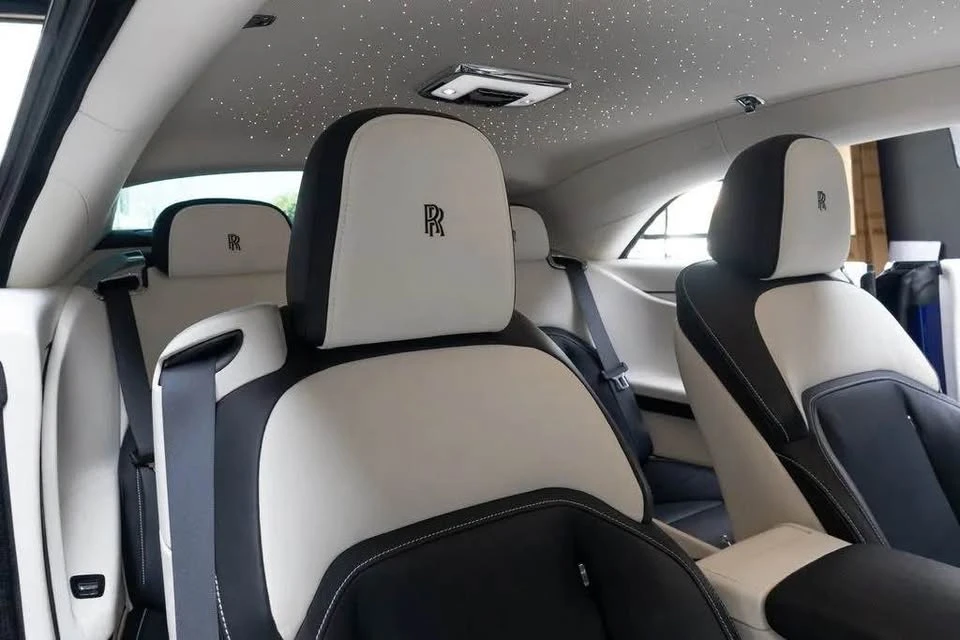 2024 Rolls-Royce Spectre - Image 15 of 17