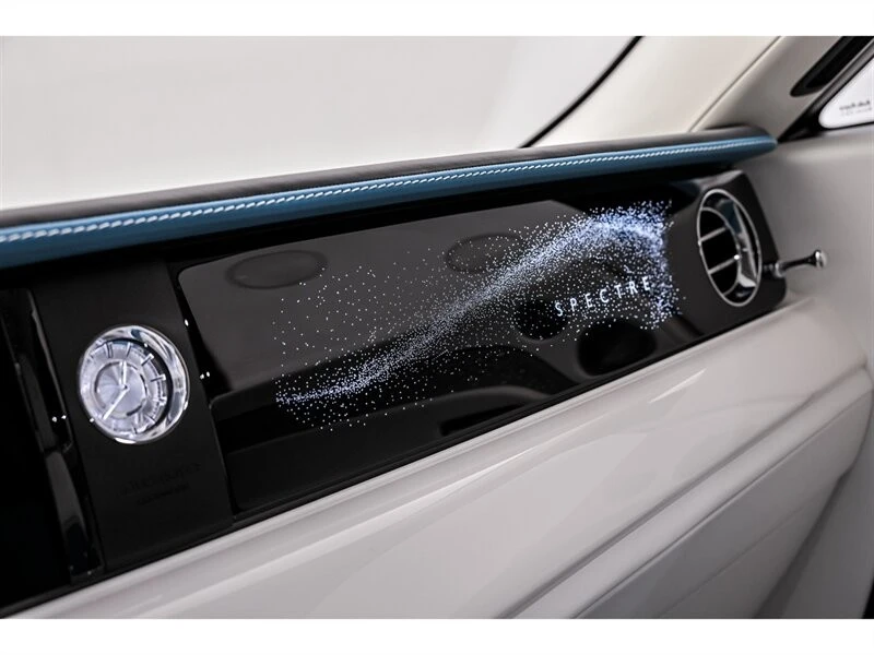 2024 Rolls-Royce Spectre - Image 29 of 31