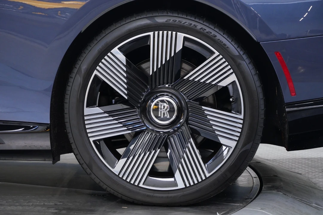 2024 Rolls-Royce Spectre - Image 11 of 12