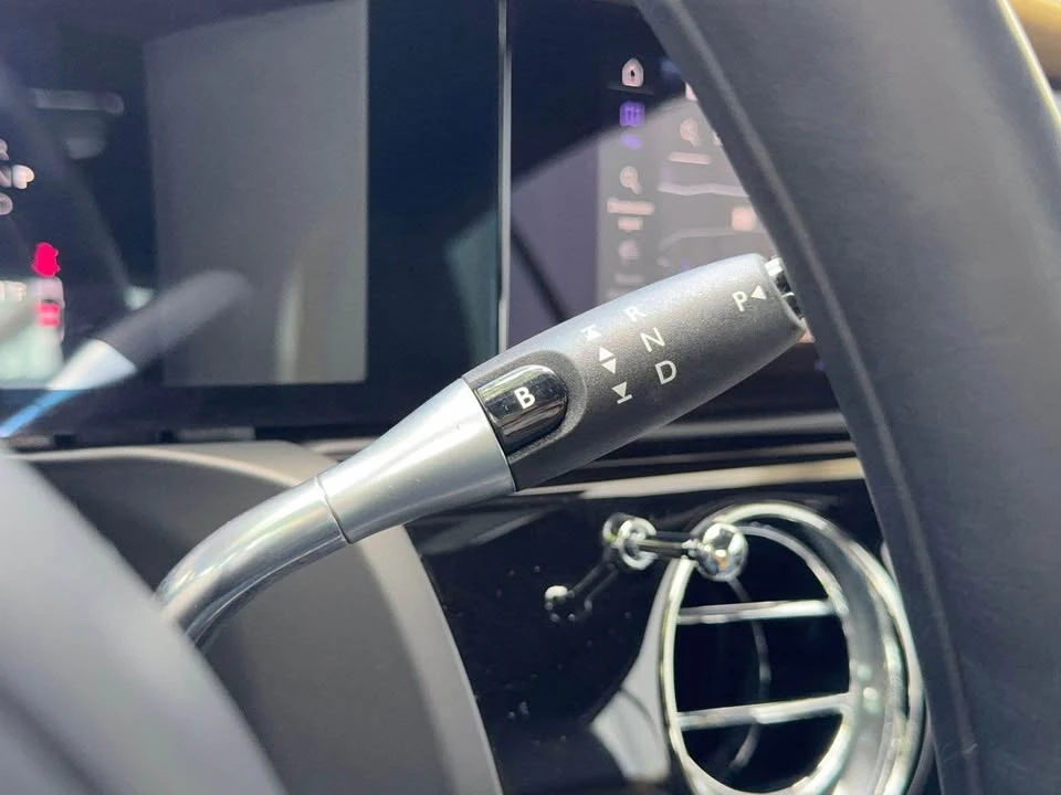 2024 Rolls-Royce Spectre - Image 15 of 19