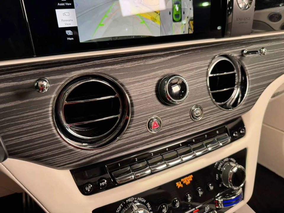 2024 Rolls-Royce Spectre - Image 22 of 31