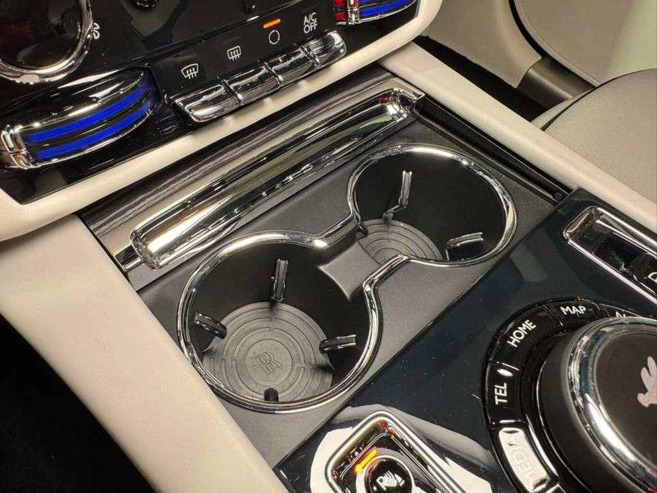 2024 Rolls-Royce Spectre - Image 24 of 31