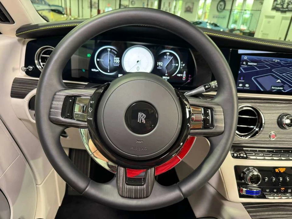 2024 Rolls-Royce Spectre - Image 17 of 31
