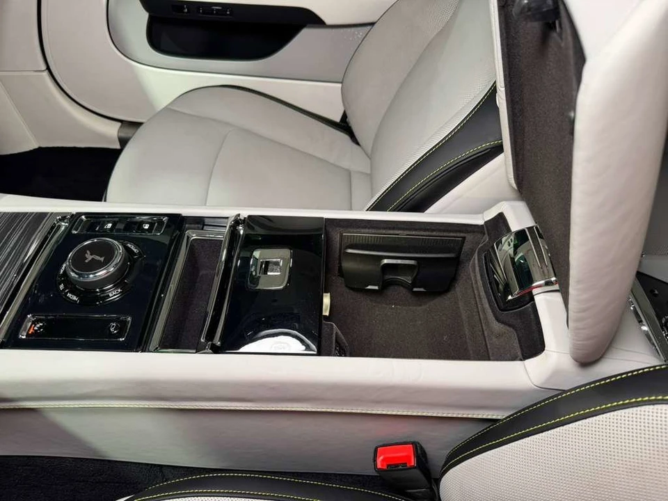 2024 Rolls-Royce Spectre - Image 27 of 31