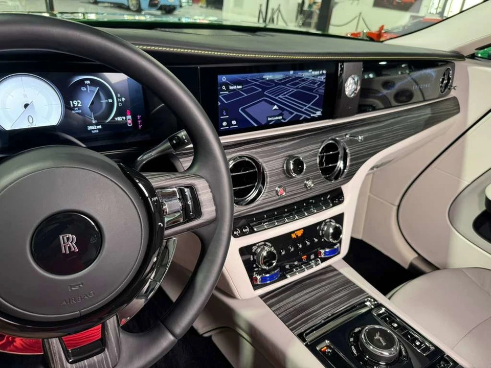2024 Rolls-Royce Spectre - Image 28 of 31