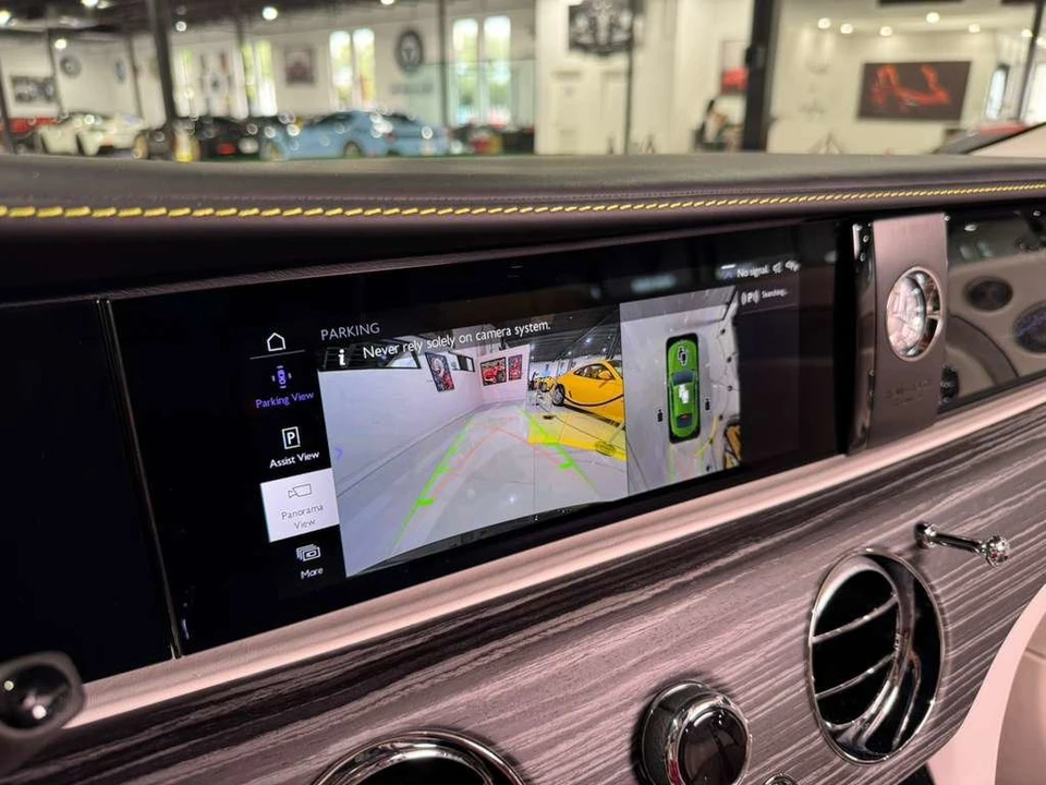 2024 Rolls-Royce Spectre - Image 21 of 31