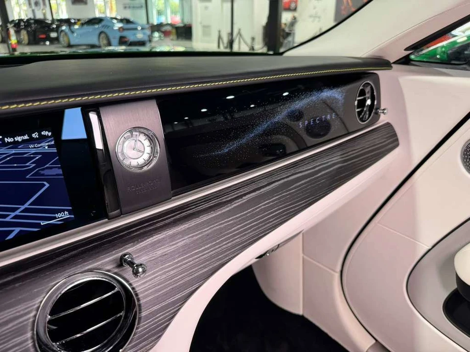 2024 Rolls-Royce Spectre - Image 30 of 31