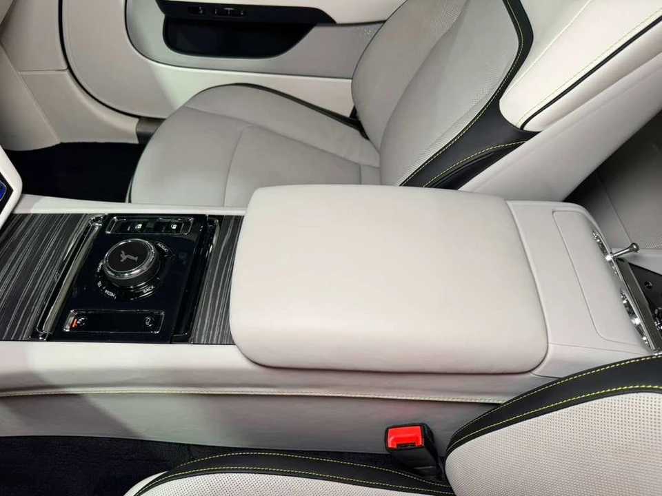 2024 Rolls-Royce Spectre - Image 26 of 31