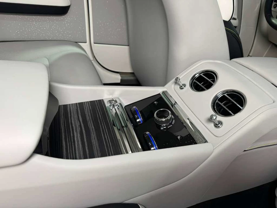 2024 Rolls-Royce Spectre - Image 13 of 31